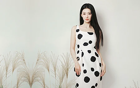 黑白 波点裙 美女 王楚然 4K 壁纸 明星 真人 女人 4K壁纸